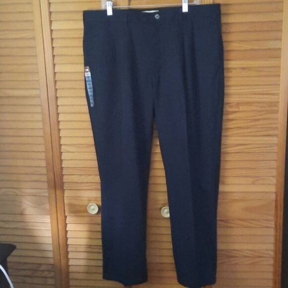 Lee NWT No Iron Navy Pleated Front 4 Pocket Dress Pants Size 38×29 - Picture 1 of 8